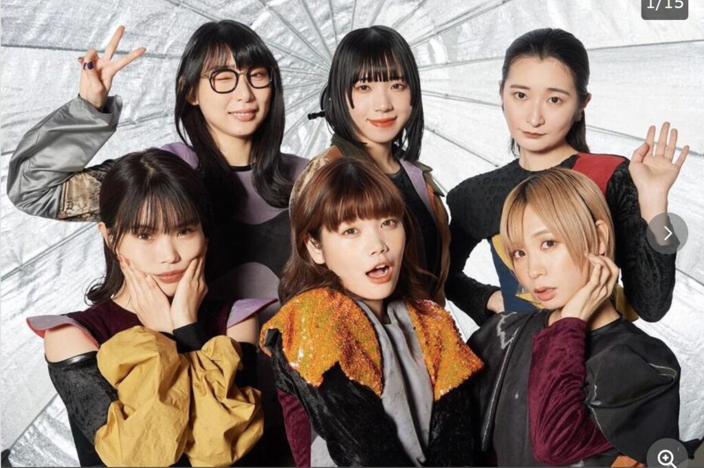 BiSH(前左:アイナ・ジ・エンドさん)