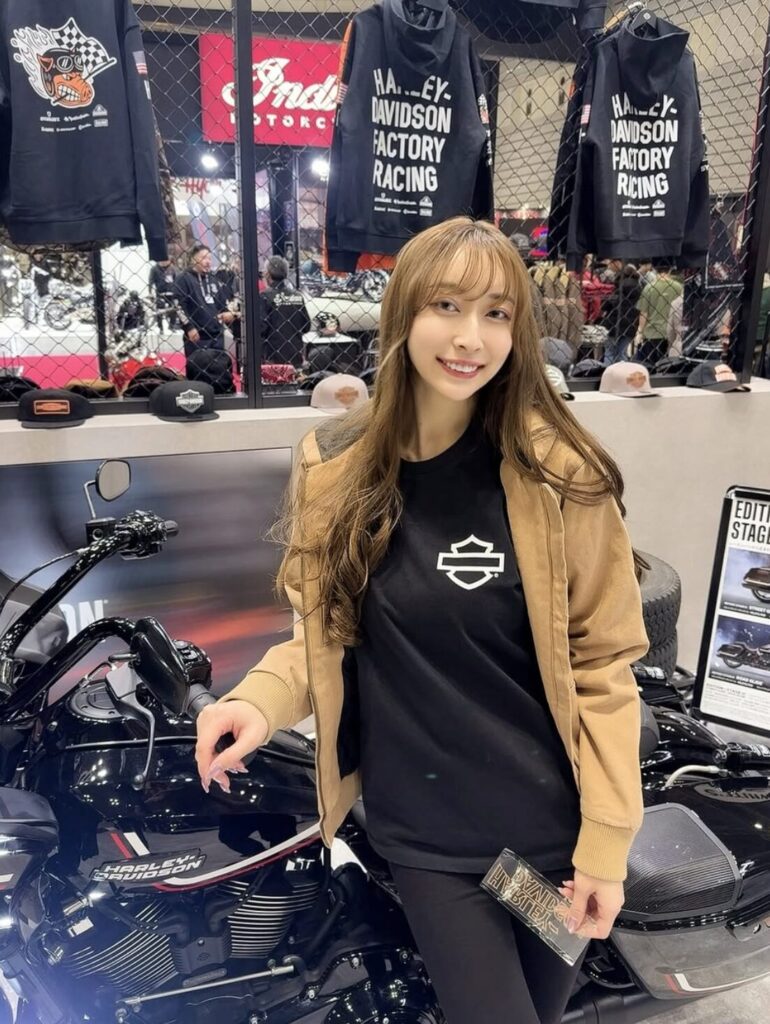 瀬名ひなのさん